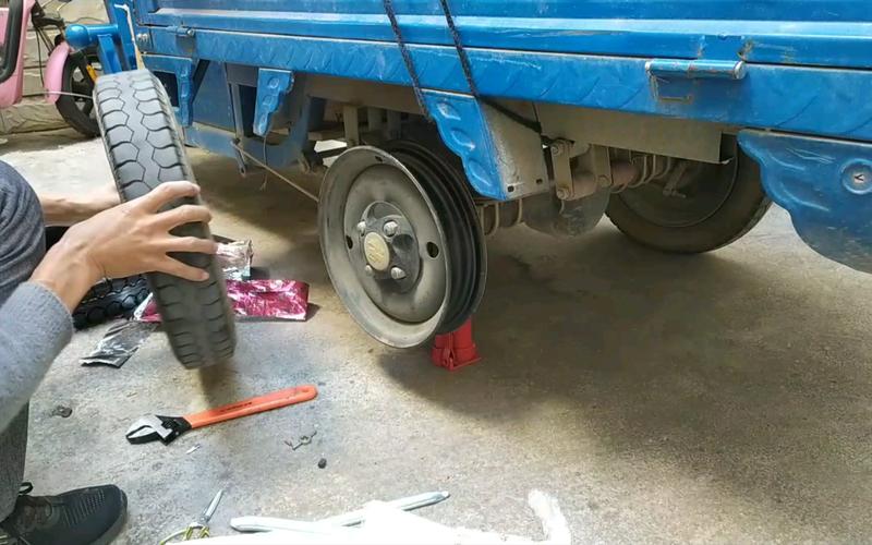 大型三輪車維修