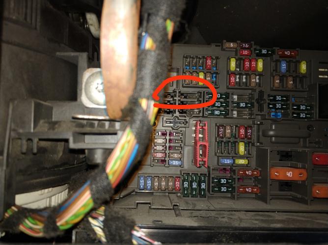 寶馬e90伺服電機保險在哪