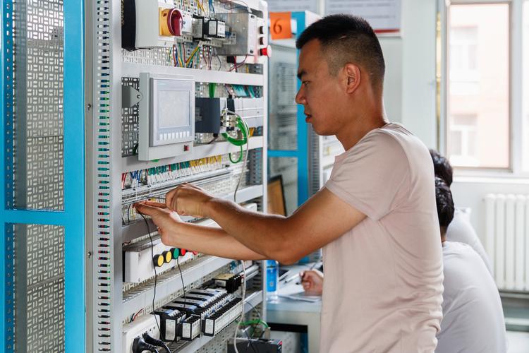 廣數伺服電機維修培訓