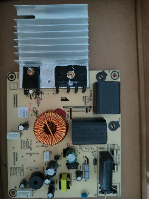 美的電磁爐電路板多少錢，電磁爐電路板維修視頻