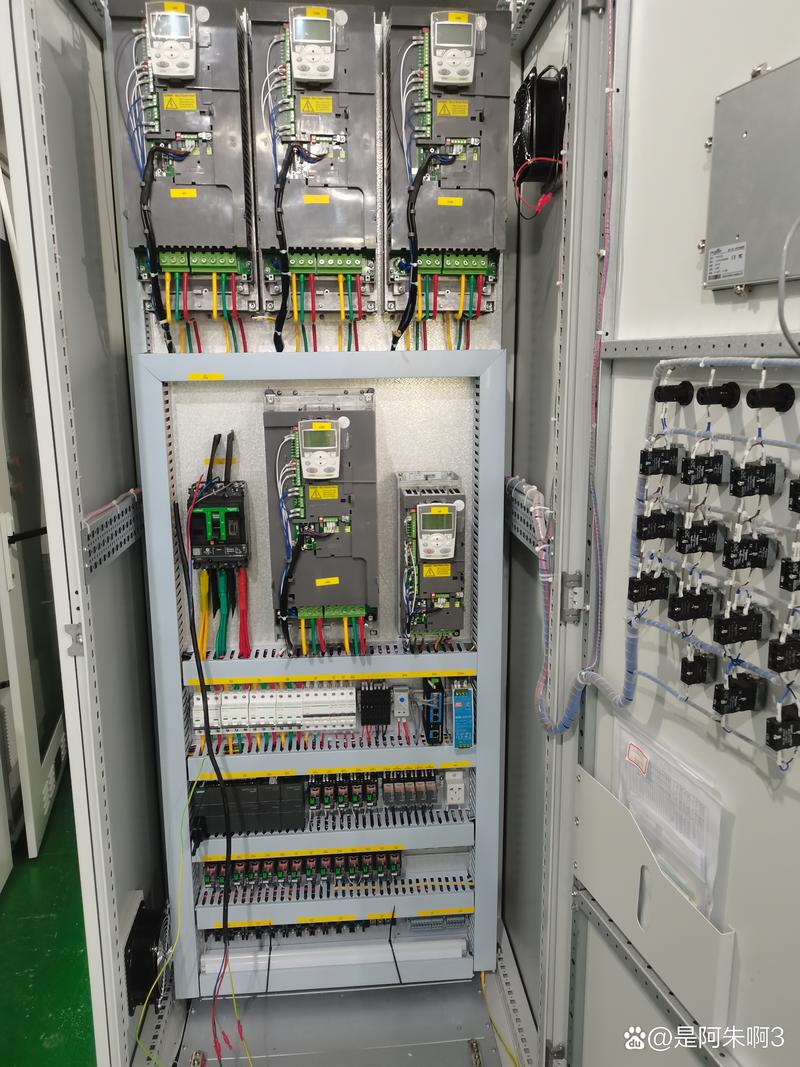 變頻器柜供應商，變頻器柜布置圖