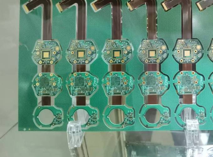 軟性電路板生產流程，軟性電路板斷了怎么接