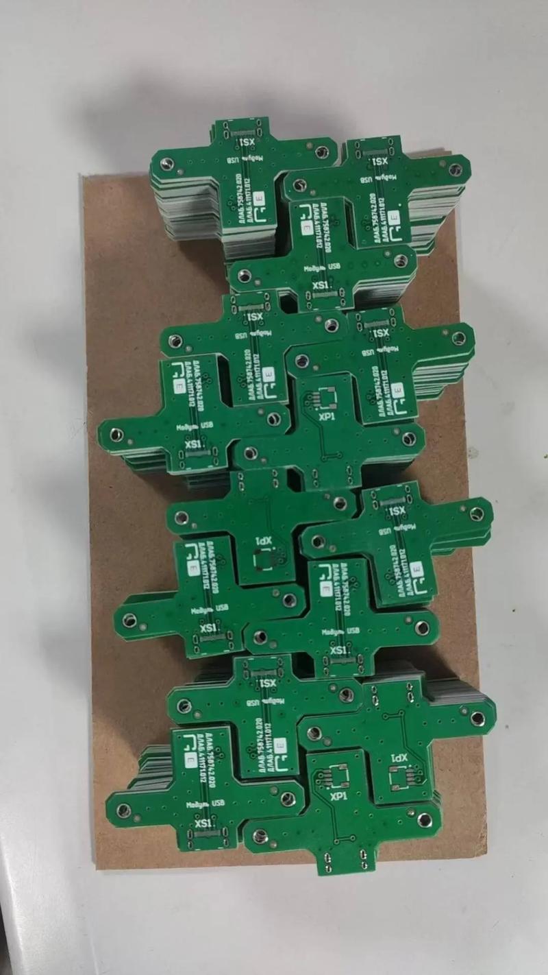 軟性電路板膠粘劑，軟性電路板的特點