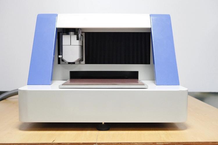 雙面線路板廠家，雙面線路板雕刻機