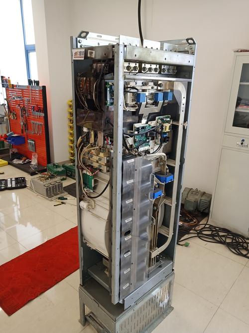 青島變頻器維修電話，青島變頻器維修招聘學徒