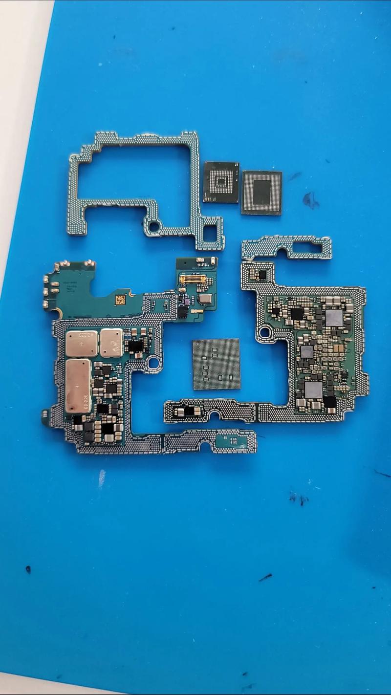 手機維修指南：如何有效查找電路板問題