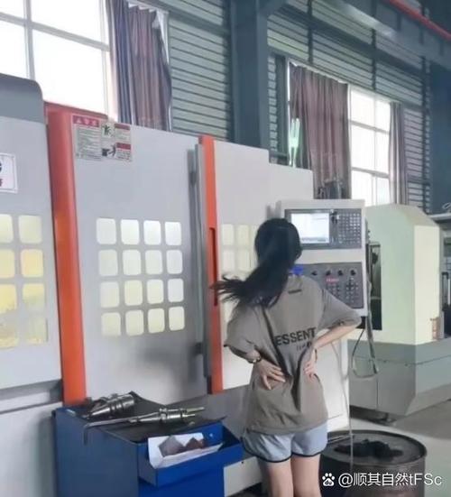 數控系統女維修：擅長技能與專業服務，打造細膩卻強悍的維修女神