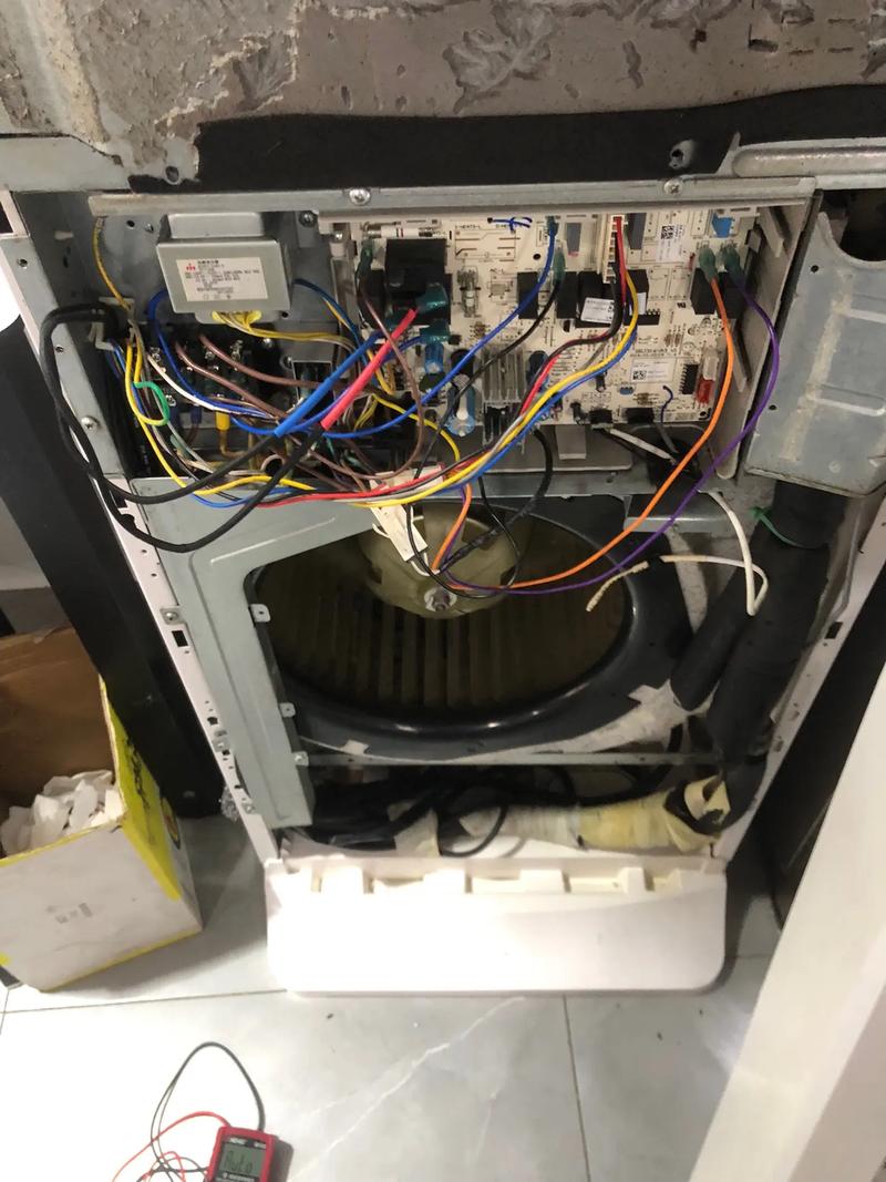 格力1.5匹線路板維修