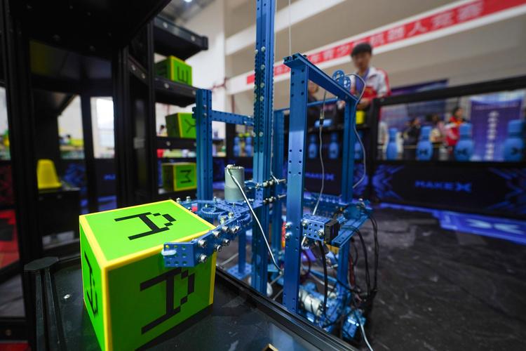 機器人比賽活動：體驗刺激與創新的維修挑戰