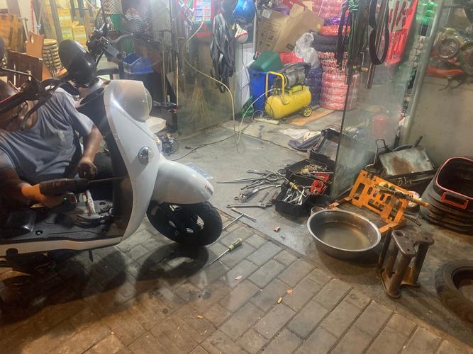 機器人電動車維修