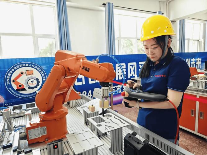 河南工業機器人維修公司：為您的生產線提供全方位服務