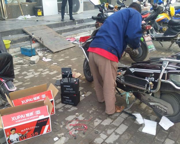 深圳EV200變頻器維修：解讀故障排除和維修方法，維護電動車性能