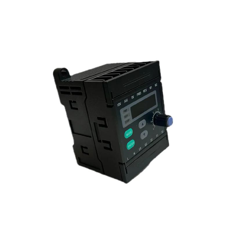 直流調速器是一種常見的電動機調速裝置，廣泛應用于工業生產和機械設備中。然而，由于長時間使用或者其他原因，直流調速器偶爾會出現故障，需要進行維修。下面將從幾個常見的維修方面系統地介紹直流調速器的維修方法。