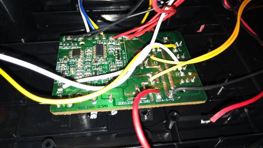 遙控汽車電路板維修視頻教程，遙控車修理電路板