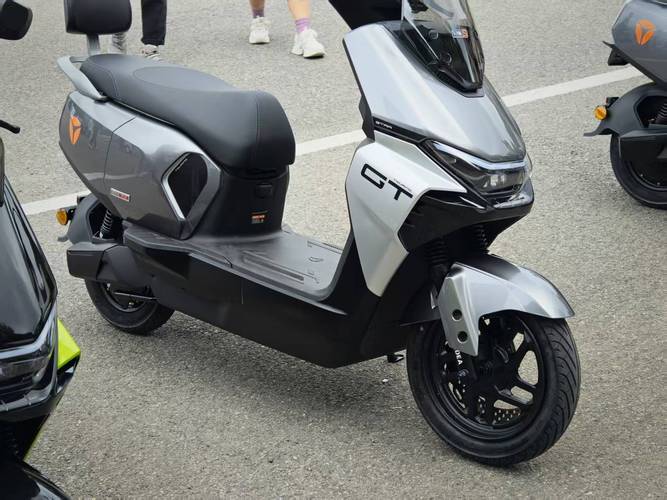 雅典售后維修電話地址，雅迪售后維修電話