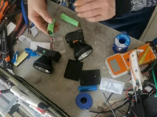 頭燈維修線路板：解決您的車燈問題